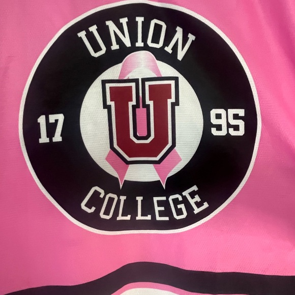 Harrow hockey jersey #24 pink in the rink. (E) - Picture 2 of 6